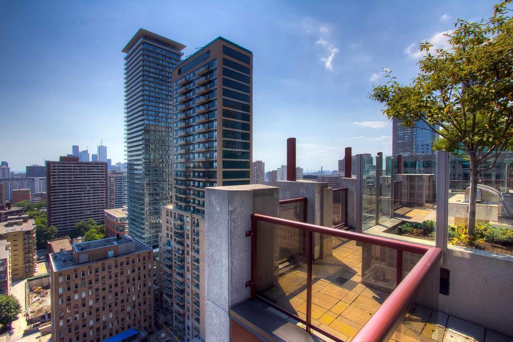 Sky Suites Yorkville Toronto Rum bild